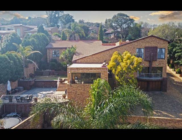 4 BEDROOM HOUSE FOR SALE IN GLENVISTA